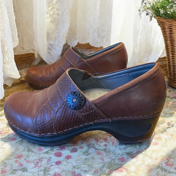 🌟 Sale Sanita Red Leather Clogs Shoes Size 39 - Picture 4 of 14